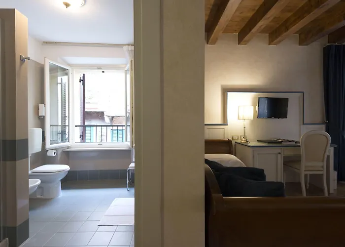 Mazzanti 3* Верона