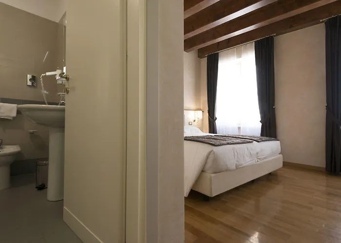 Отель Mazzanti Верона