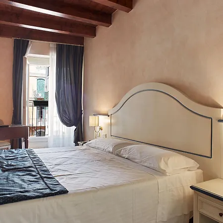 Mazzanti Hotel 3*