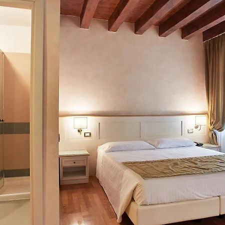 Mazzanti Hotel 3*