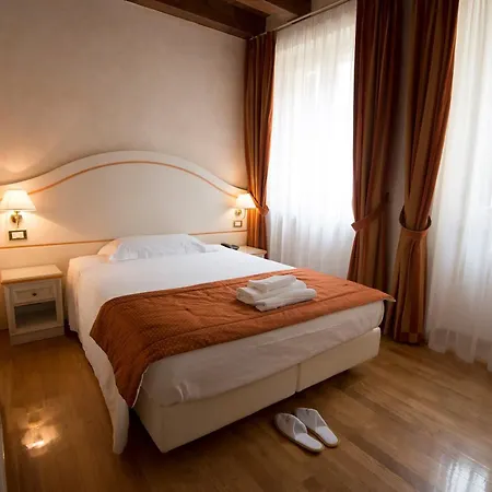Mazzanti Hotel 3*