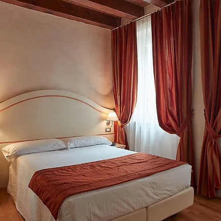 Hotel Mazzanti 3*