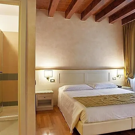 Mazzanti Hotel 3*
