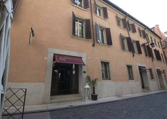 فندق Mazzanti 3*