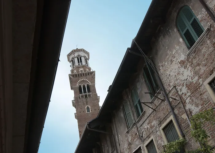 Mazzanti فندق 3*