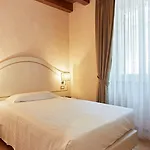 Mazzanti 3* Βερόνα
